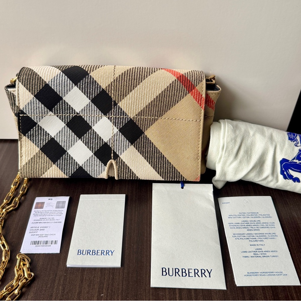 【Burberry】Snip Mini Chain Bag Nova Check in Sand